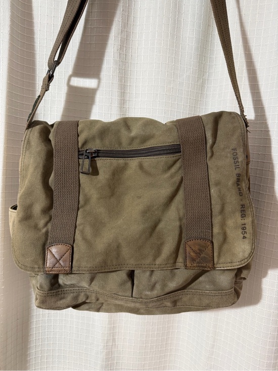 Fossil Other - Fossil men’s laptop crossbody Canvas Messenger Bag VTG army green 90s travel